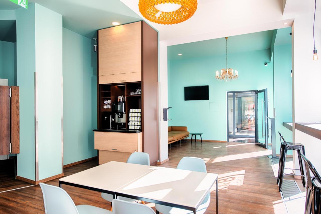 B&B Hotel Graz-Hbf Екстер'єр фото