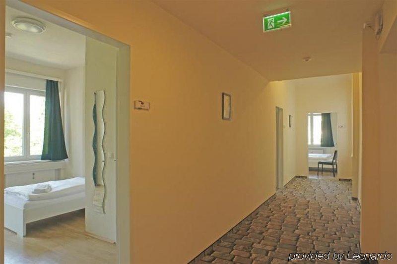 B&B Hotel Graz-Hbf Екстер'єр фото