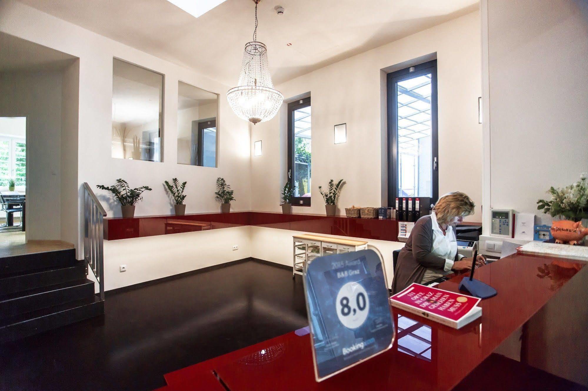 B&B Hotel Graz-Hbf Екстер'єр фото